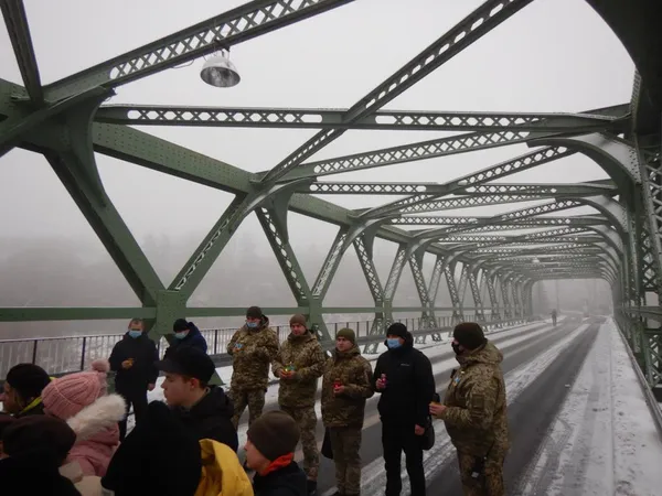 На Волині зустріли Вифлеємський вогонь (фото, відео)