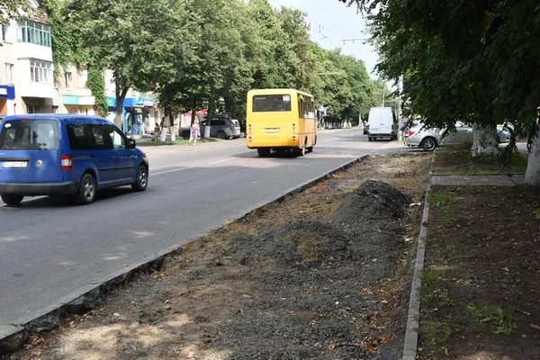 У Луцьку ремонтують центр міста (фото)