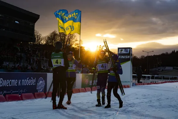 України виграла «золото» чемпіонату Європи з біатлону (фото)