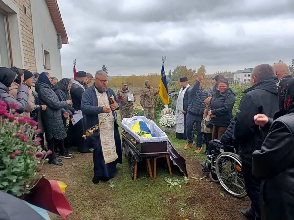 Пережив пекло полону, але серце зупинилося в лікарні: на Волині попрощалися з воїном Вадимом Яковським (фото)