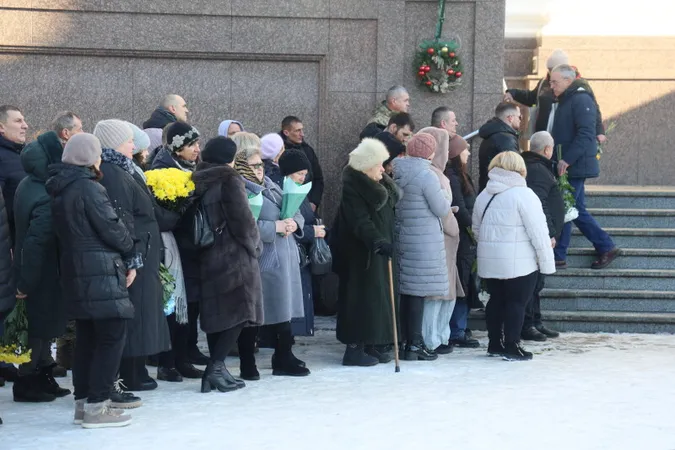 У Луцьку пропрощалися з воїнами Андрієм Максименком та Віталієм Куделею