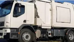 Луцькі митники спіймали «автомобіль-перевертень» (фото)