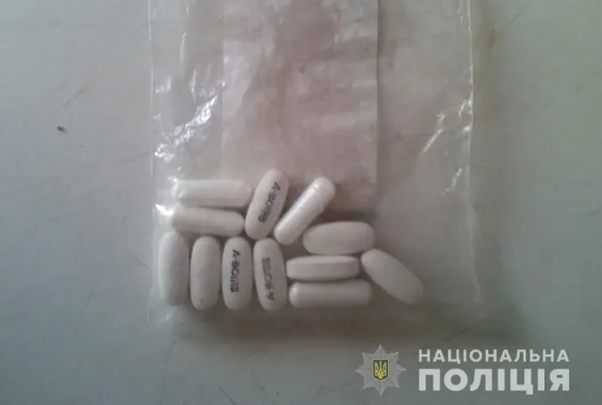 Обшуки в Ковелі: чотирьом наркоділкам оголосили підозру, одного взяли під варту