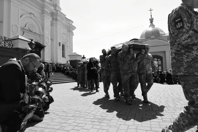 Луцьк попрощався з двома загиблими на Донеччині бійцями (фото)