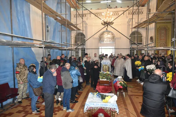 У Луцьку попрощалися із 26-річним Героєм Юрієм Головачем (фото)