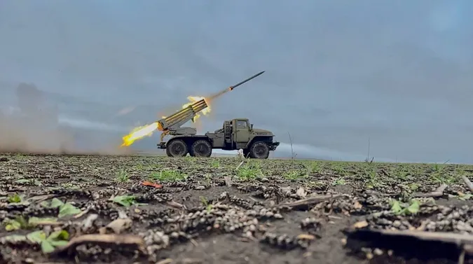 Ворог намагається продовжити наступ на Бахмутському й Авдіївському напрямках, – Генштаб