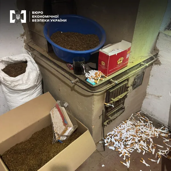 Підпільна «фабрика» у дитячому таборі: на Волині викрили нелегальне виробництво сигарет (фото)