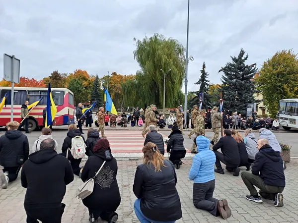 На Волині провели в останню путь військових Олександра Гнатюка, Ігоря Карпука та Романа Йовика (фото)