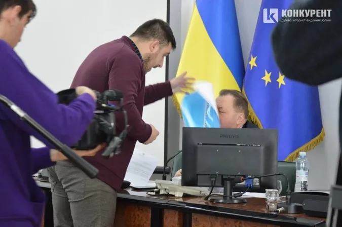 А на ранок вони прокинулися…