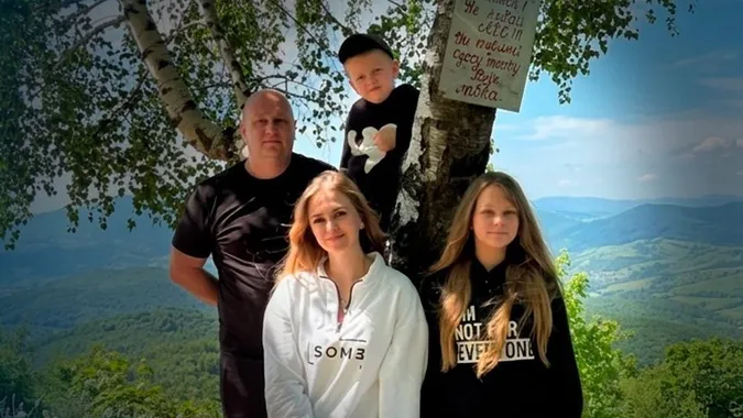 Від шкільної парти до служби в ДКВС: історія родини очільника Маневицької колонії (фото)