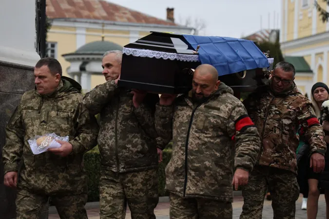 Загинув на Донеччині: лучани попрощалися із полеглим захисником Сергієм Коровіцьким (фото)