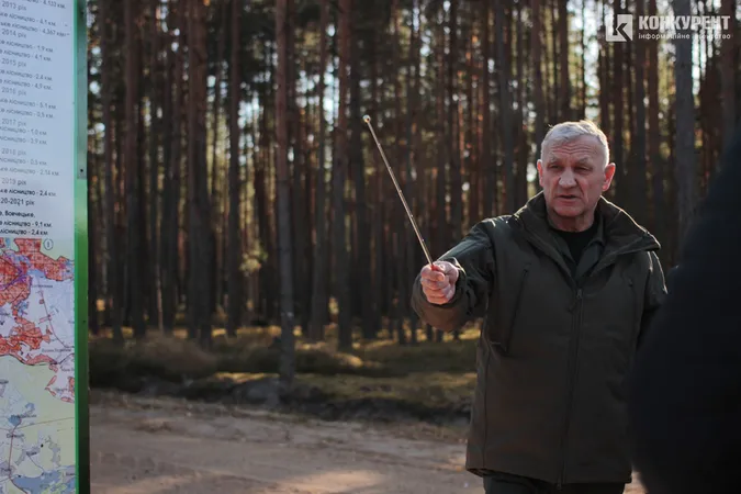 Показали, як на Волині будують лісові дороги (фото, відео)