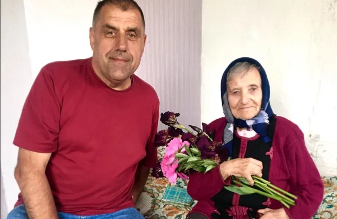 40 років лікувала людей: на Волині довгожителька відгуляла 91-й день народження