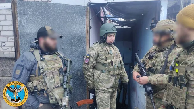Буданов відвідав передові позиції розвідників у Бахмуті (фото)