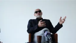 «До 58 я ще віджигав»: Іздрик у Луцьку презентував книжку зі своїми голими фото