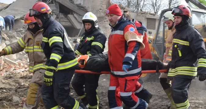 Внаслідок російського ракетного удару по телевежі в Рівному загинули 9 людей (фото)