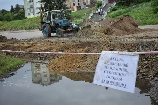 Будинок на проспекті Волі в Луцьку залишиться без гарячої води (фото)