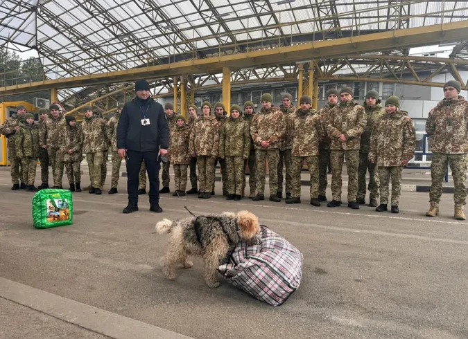 Колектив Волинського прикордонного загону поповнився молодими офіцерами (фото)