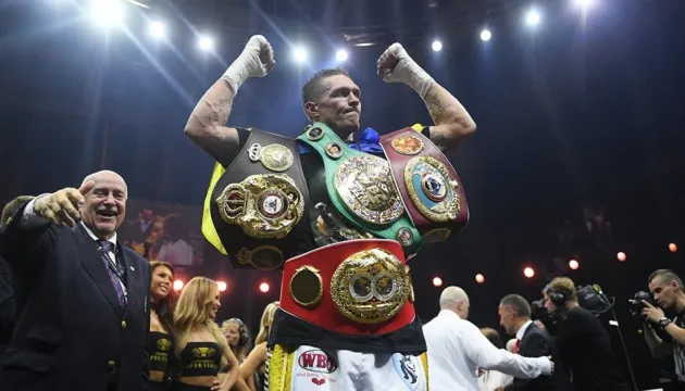 Усик відмовився від поясу WBA і бою з росіянином