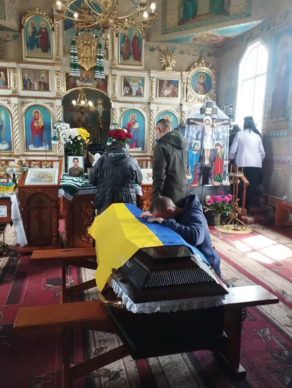 На Волині попрощалися з молодими Героями Сергєм Сміховським та Миколою Кобриною (фото)