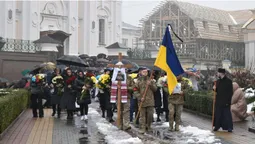 У Луцьку попрощалися із загиблим захисником України Валентином Бугайчуком (фото)