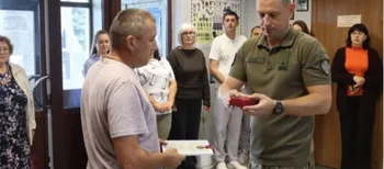 «Золотий хрест» і орден «За мужність»: Героя з Волині нагородили за бойові заслуги (фото)