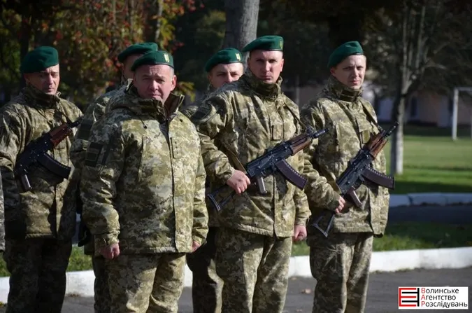 Як у Луцьку прикордонники святкують день Захисника України (фото)