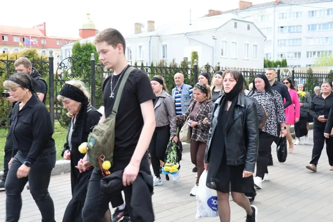 У Луцьку попрощались з Героєм Василем Зубчиком (фото)