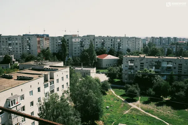 Який вигляд має Луцьк з дахів Лесиного вишу (фото)