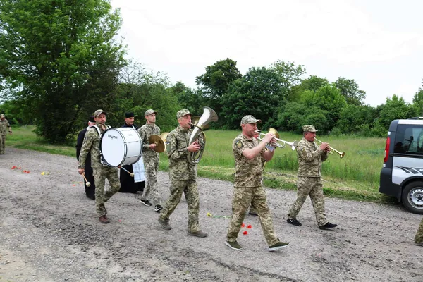 На Волині попрощалися із воїном Сергієм Замлинним, який загинув на Курщині (фото)