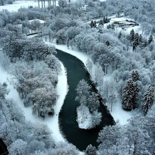 Крутезні фото засніженого Луцька з висоти