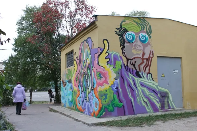 У Луцьку на трансформаторах намалювали графіті (фото) 