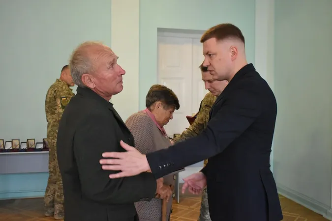 На Волині родинам 34 полеглих воїнів вручили посмертні державні нагороди (фото)