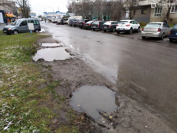 У Луцьку просять відремонтувати частину вулиці Кравчука (фото)
