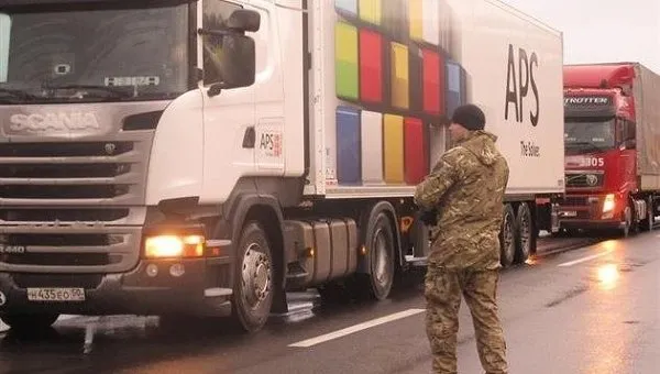 На в’їзді у Волинську область скупчення російських фур, – Прикордонслужба
