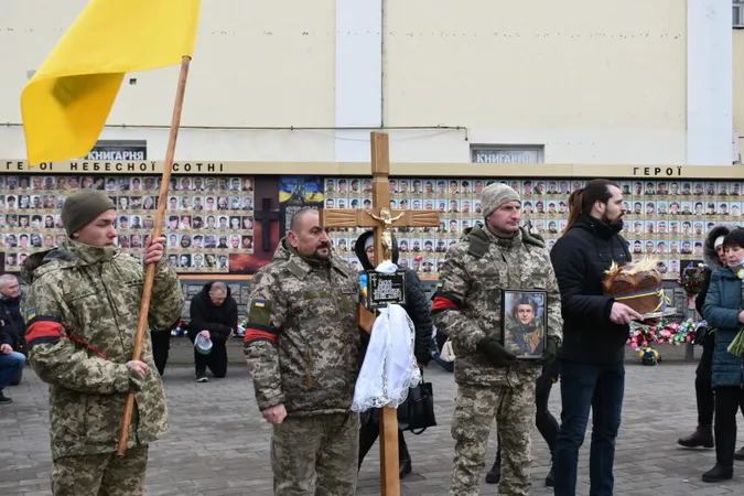 У Луцьку попрощалися із загиблим на Курщині Романом Басюком (фото)