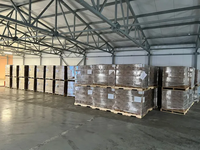 На Волинь доставили 240 тонн придбаних за криптовалюту сухпайків зі США (фото)