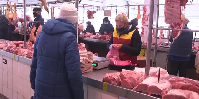 Волинські заготівельники купують дохлу худобу на ковбаси (фото, відео)