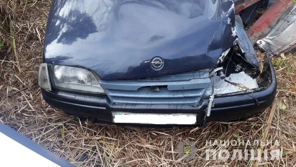 На Волині зіткнулися вантажівка і легковик: є жертви (фото)