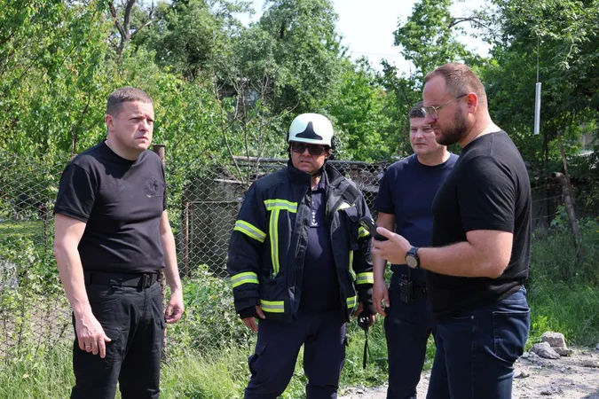 У Луцьку після жахливої нічної атаки вибило тисячі вікон