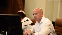 Палиця не знає, хто і чому не пускав журналістів на сесію облради (відео)