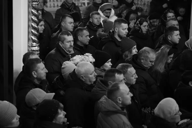 У Луцьку попрощалися з трьома загиблими на Донеччині військовими (фото)