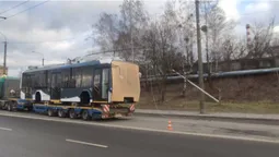 У Луцьку через нові тролейбуси обірвалася лінія електропередач (фото, відео, оновлено)