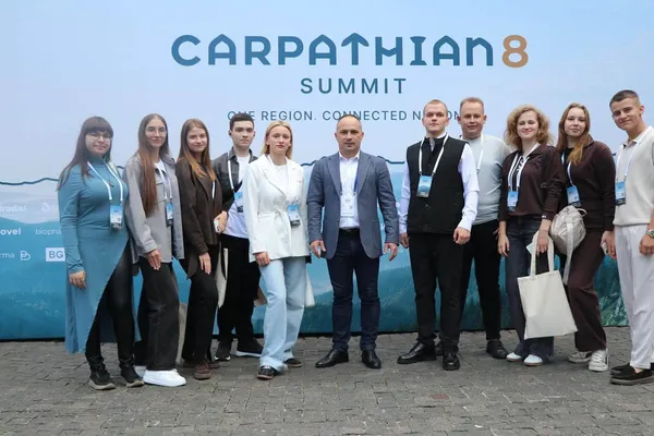 Волинь долучилася до першого саміту «Карпатської вісімки»: які країни об’єдналися (фото)