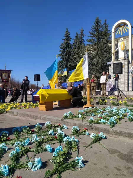 На Волині попрощалися із загиблим капітаном медслужби Олексієм Воробцем (фото)