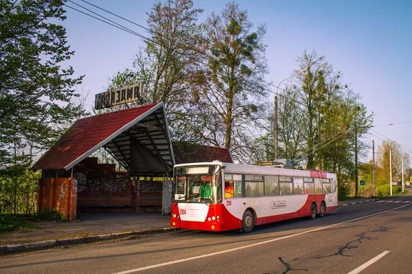 У Луцьку влаштовують «покатушки» на унікальному тролейбусі (фото)