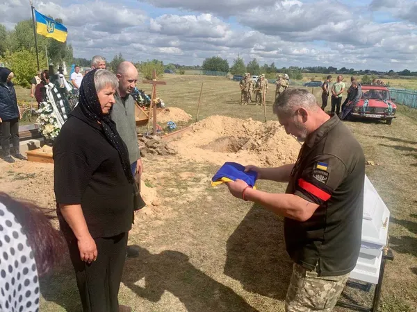 Загинув понад два роки тому: Волинь попрощалася із захисником Миколою Андрощуком (фото)