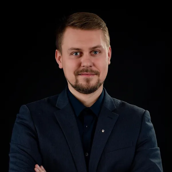 Краса врятує світ: відомі волиняни розповіли, на що можуть дивитися вічно