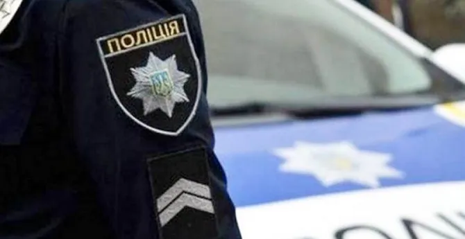 У Луцьку патрульні визволили чоловіка з зачиненої квартири (відео)