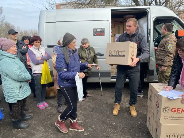 Volunteers delivered aid to one of the hottest spots on the front line